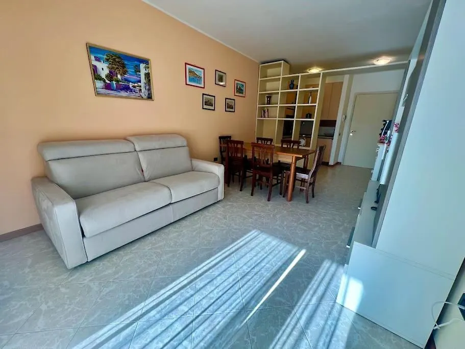 Apartment Appartamento Violino Nr 206 Desenzano del Garda Italien